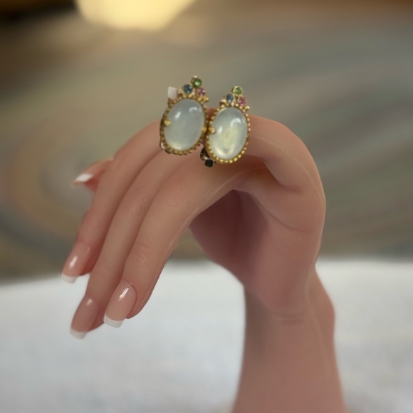 Vintage Mid-Century Moonstone & Rhinestone Clip-On Earrings - Picture 6 of 11